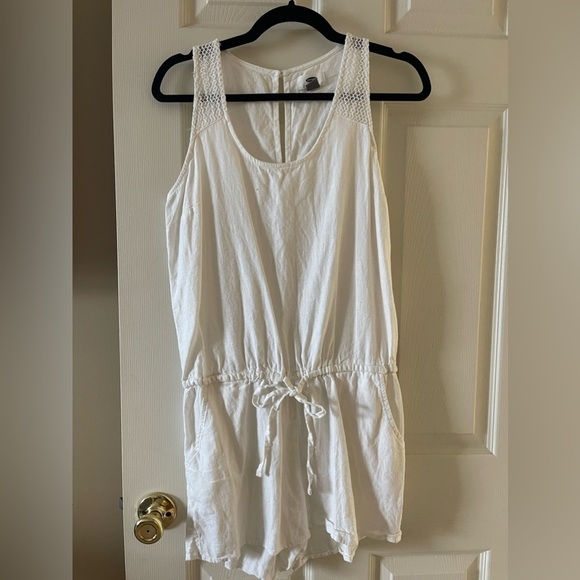 Old Navy Pants - Old Navy Romper - Size M